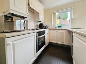 Kitchen- click for photo gallery